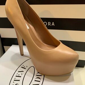 Steve Madden Women's Tan/Blush Platform Heels